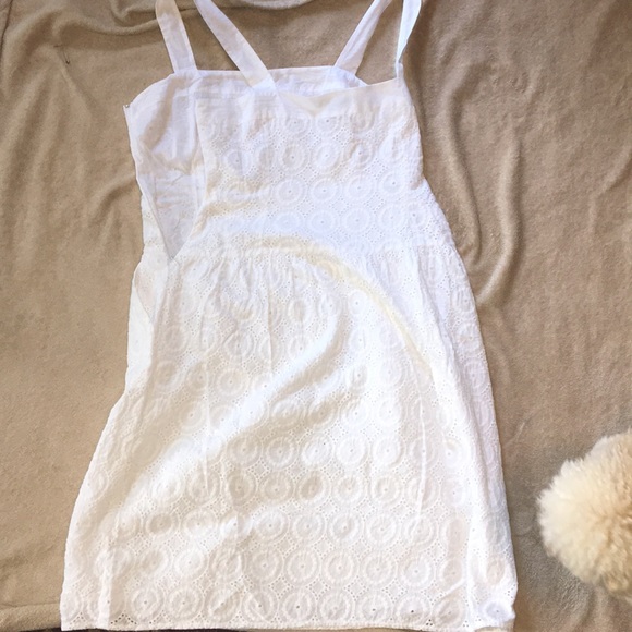 Women’s size 12 white dress - Picture 3 of 3